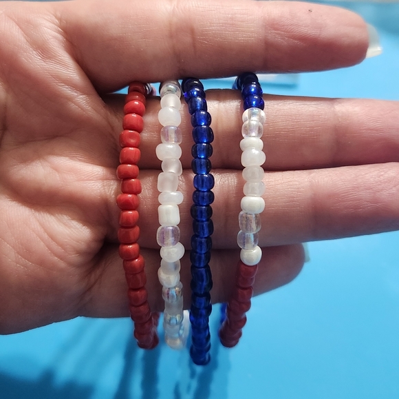 Bracelets - Picture 2 of 3